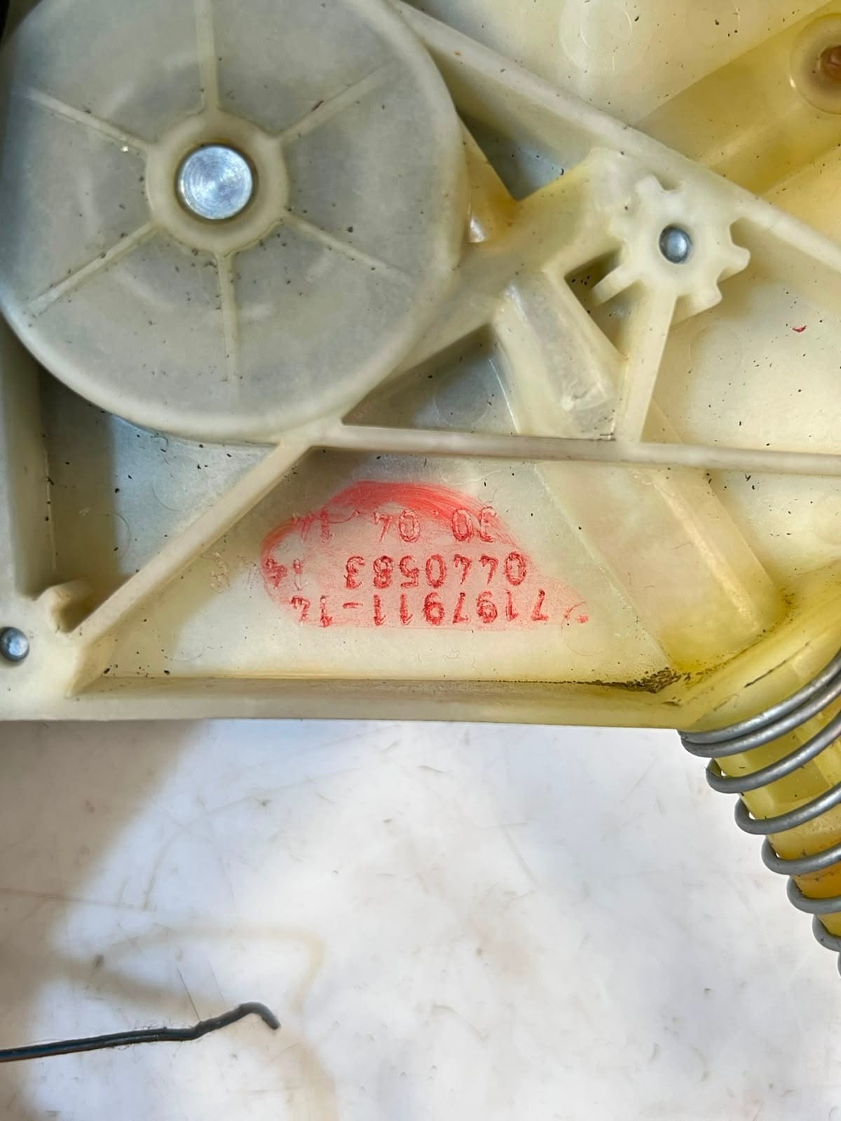 BMW 5' F07 GT Front Door Window Regulator With Motor Electric 7197911 OEM