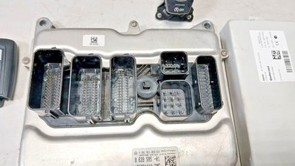 BMW 520i F10 LCI N20 ENGINE CONTROL UNIT ECU KIT DME 8639595