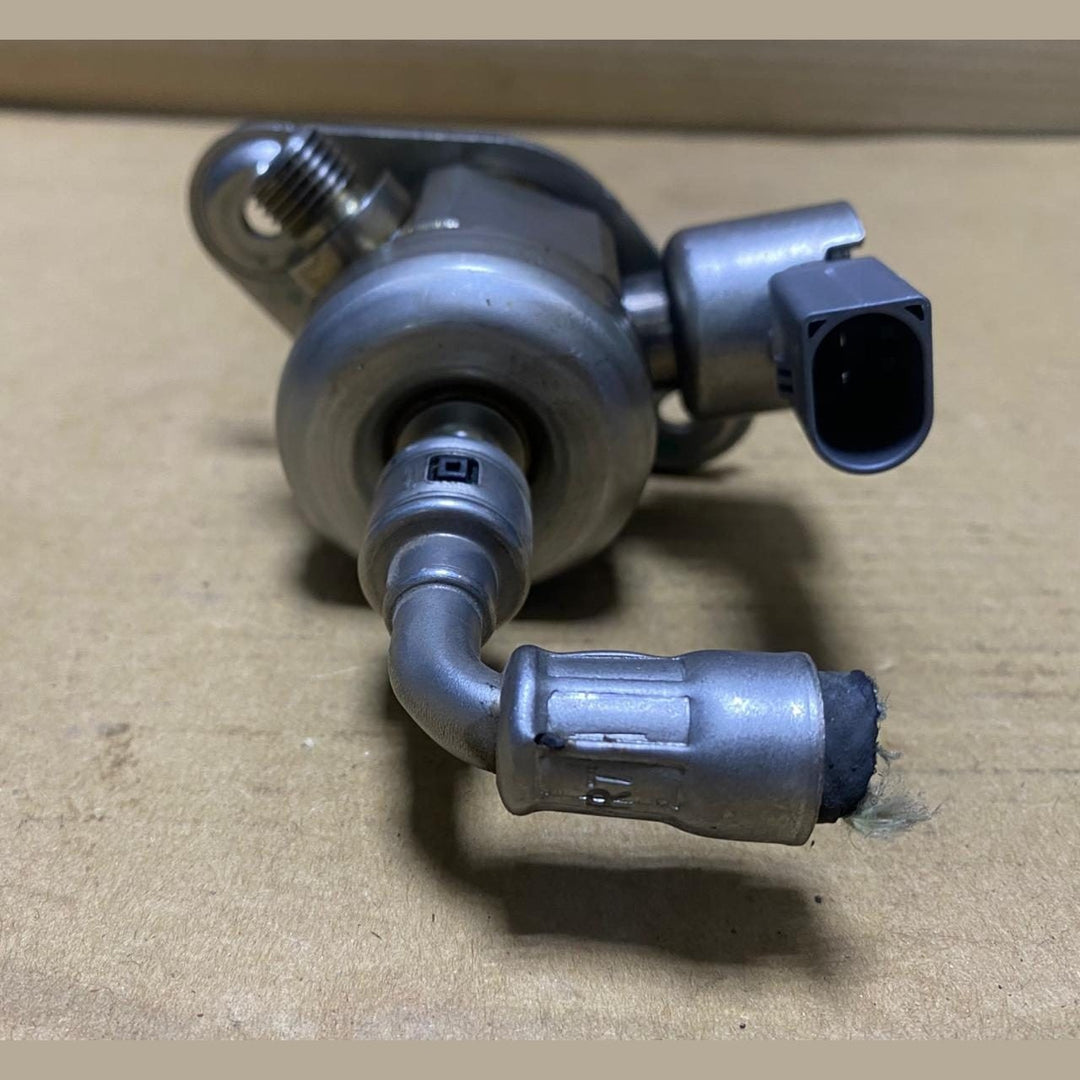 BMW High Pressure Fuel Pump 7607159 BMW 1 Series F20 116i 118i and 3 Series F30 
