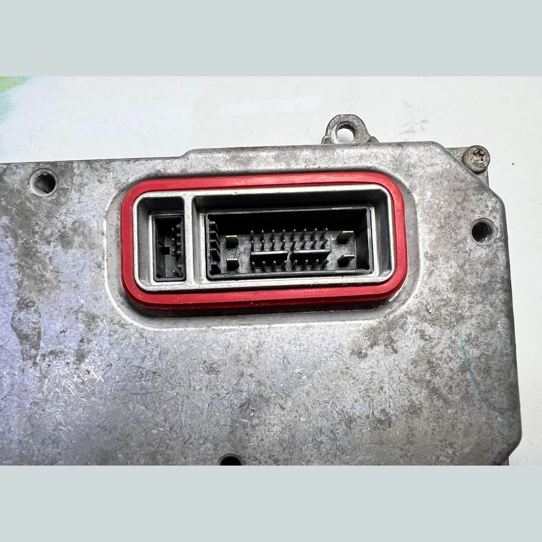 2007-2010 Mercedes CL550 Xenon Headlight Control Unit Ballast A2168203585 W216