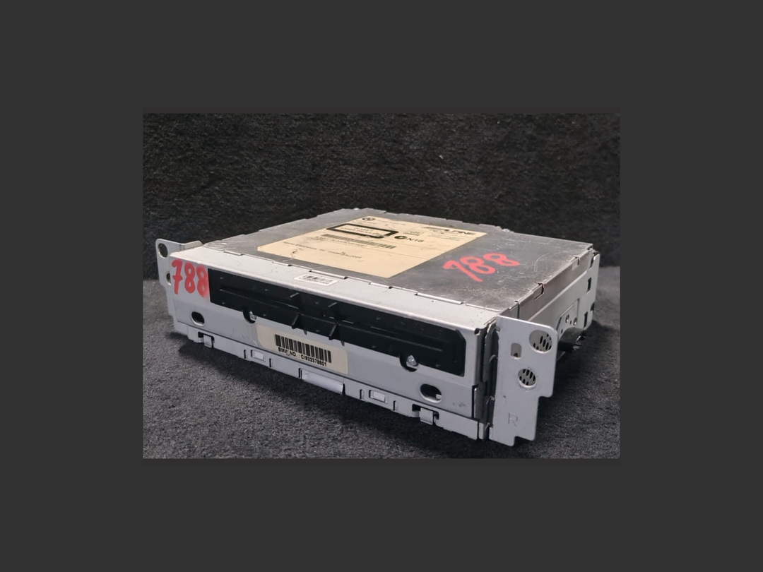 BMW X5 NAVIGATION SYSTEM HEAD UNIT MULTIMEDIA  STEREO RECEIVER - 9323788