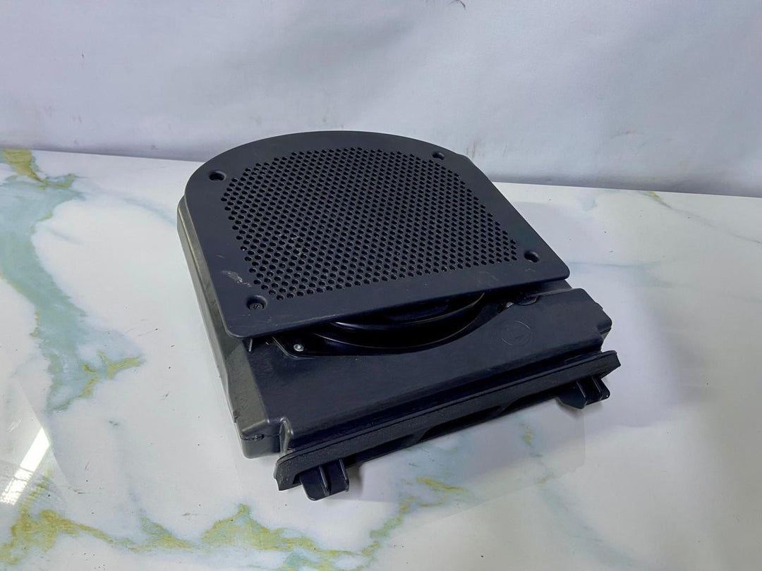 OEM BMW 7 F01 F02 F03 F04 Front Subwoofer Speaker LEFTSide 9227483