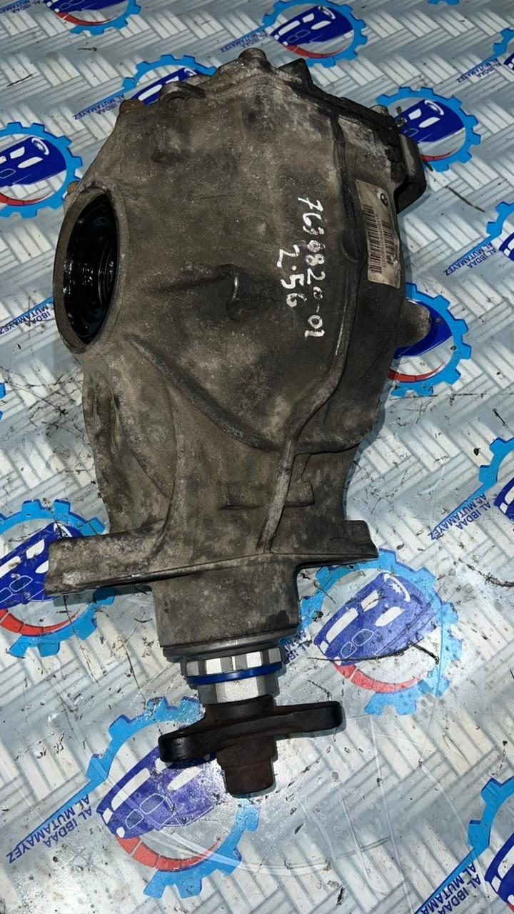 2014-2015 BMW 535d Rear Differential 7630820 5 Series F10 F11 730D 530D 2.56 