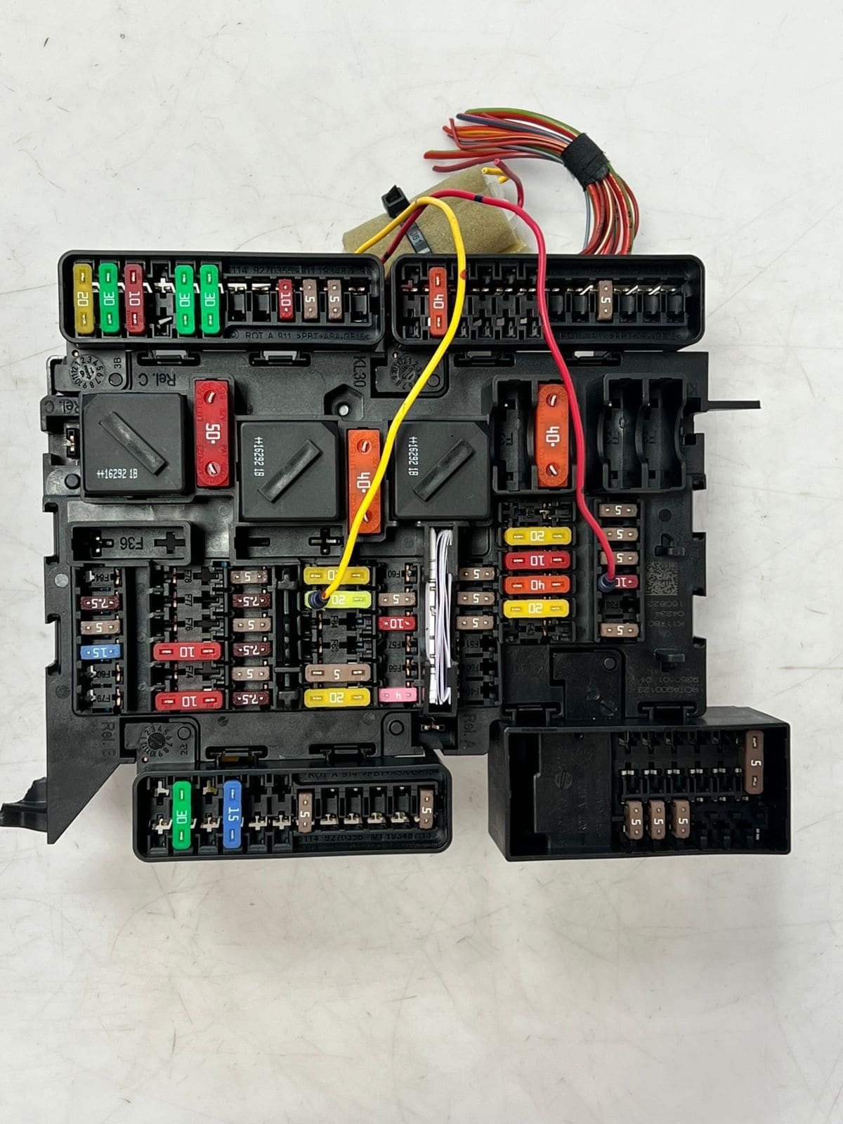 2016-2021 BMW 2 Gran Tourer F46 X1 F48 F49 Fuse POWER SUPPLY Box 9270356 OEM