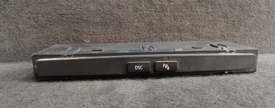 BMW E60 E61 CENTER CONSOLE DSC / PDC SWITCH MODULE BUTTON PANEL P/N 6940229