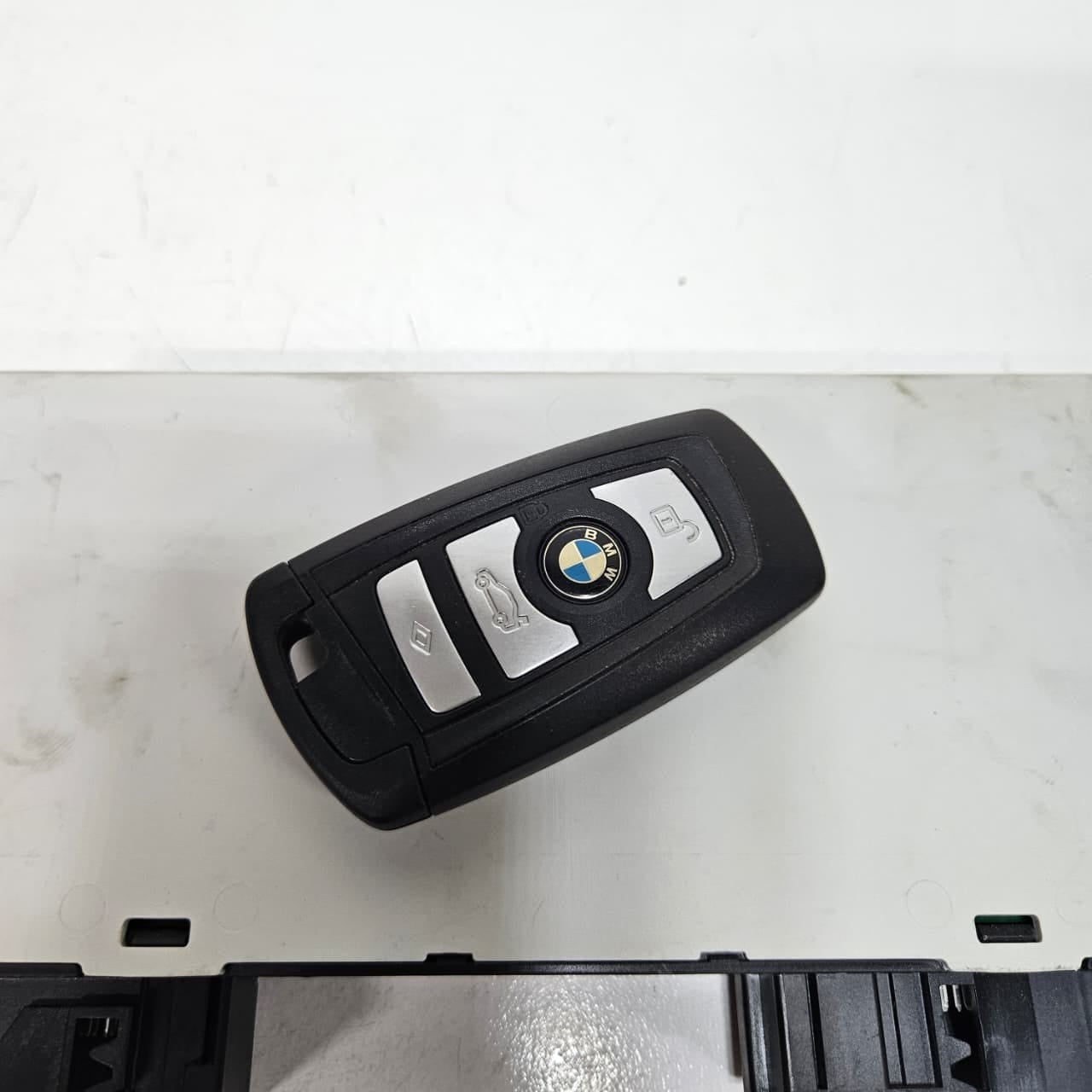 2013 BMW 5 Series F30 F31 N20 184HP Engine Control Unit DME Key Set 8606777
