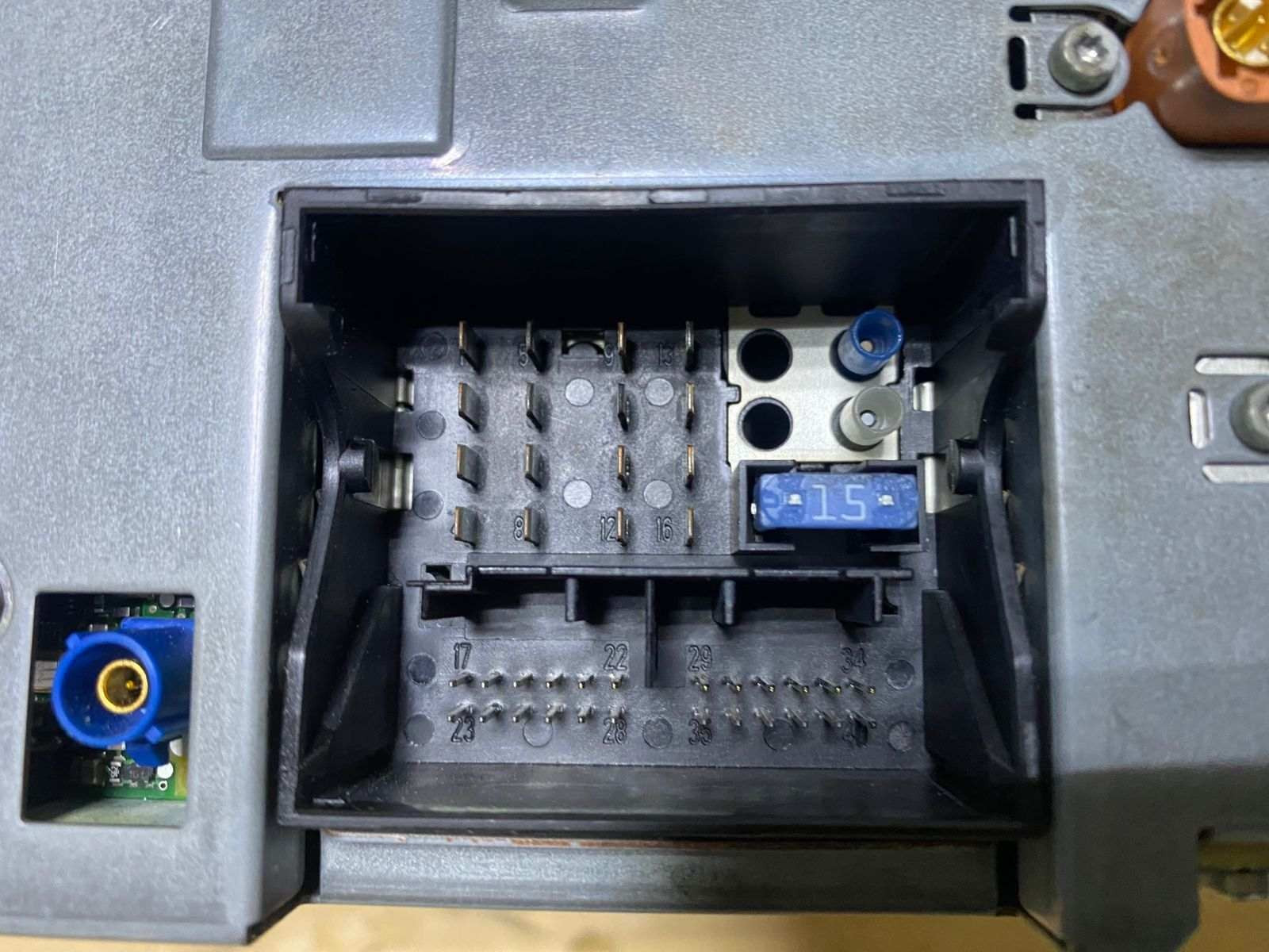 2010 BMW 750Li Navigation Computer 9237175  528i, 640i,740Li, 750i, and 750Li F0