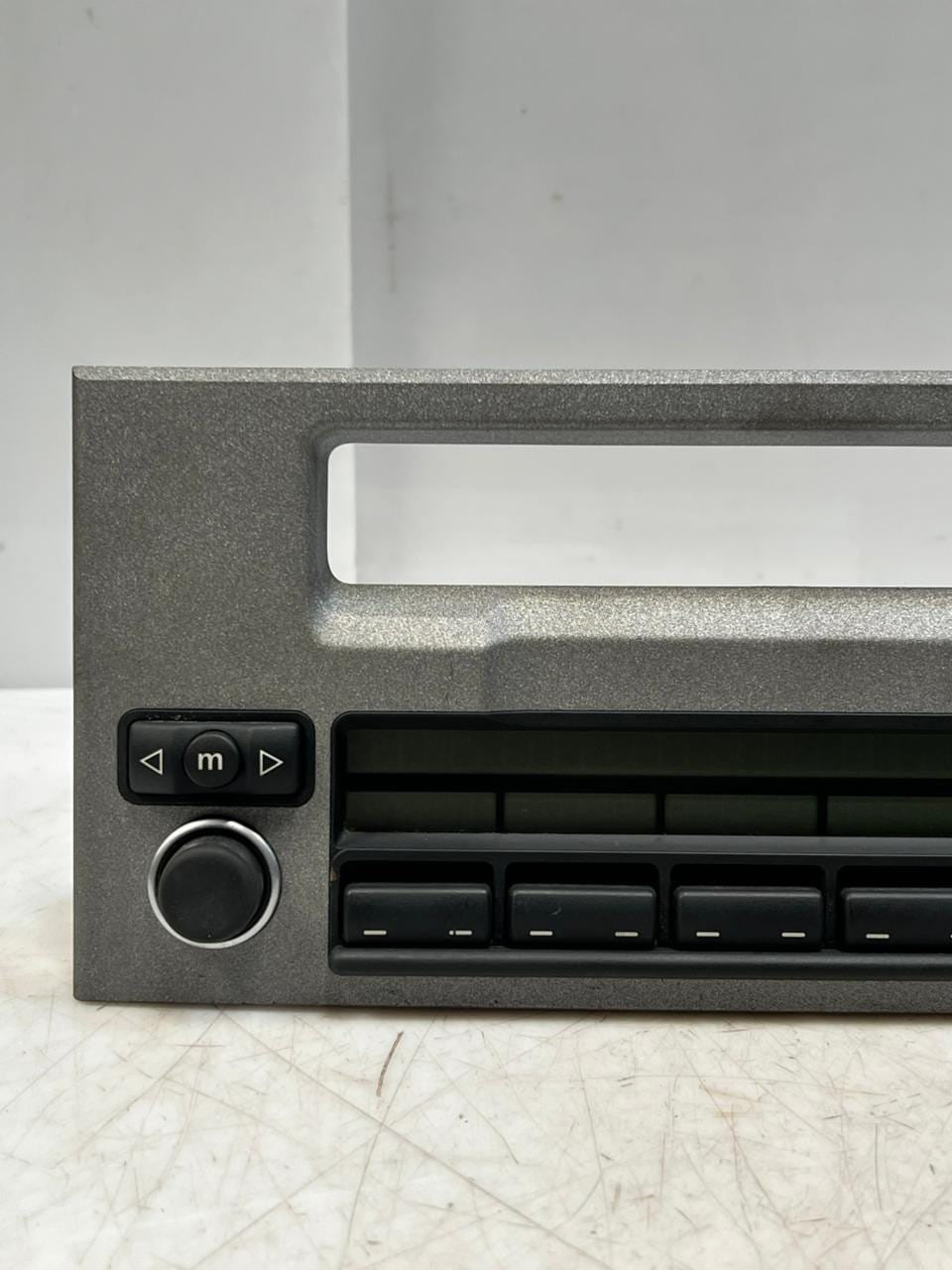2002-2012 Land Rover Range Rover III L322 models Radio 7609213040 