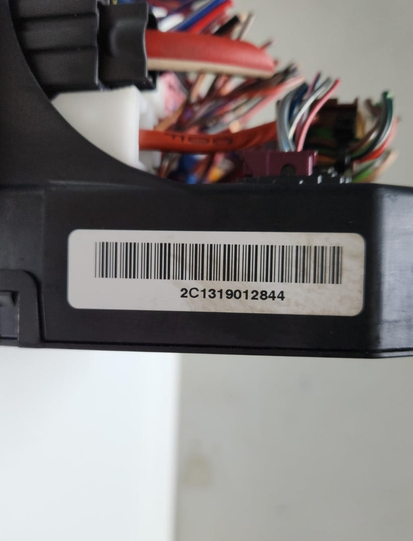 10-16 Mercedes-Benz W212 W204 Front SAM Module Relay Fuse Box A212 9006824 OEM