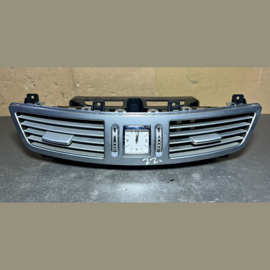 2007-2013 Mercedes W221 S-Class S550 S350 Center Dash Air AC A/C Heater Vent OEM