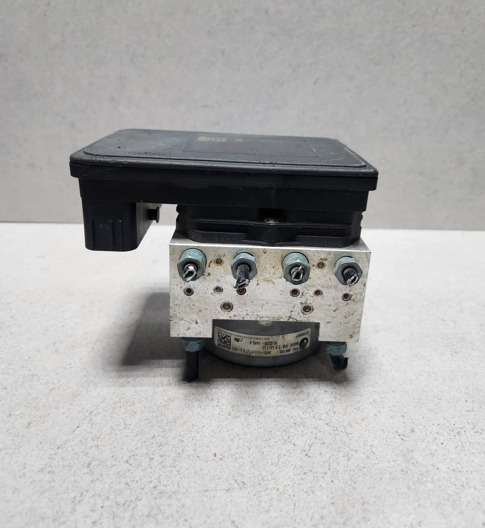 2018-2020 BMW X2 Anti Lock Brake Pump Controller 6893712 X2 and BMW X1 F48