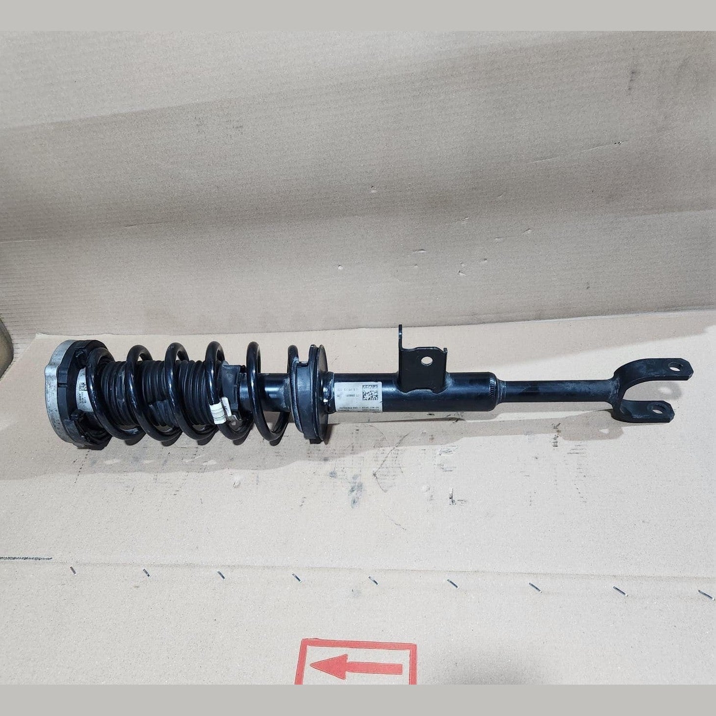 2017-2023 BMW 530i Front Left Shock Absorber 6866591 5 Series G30 530i and 540i