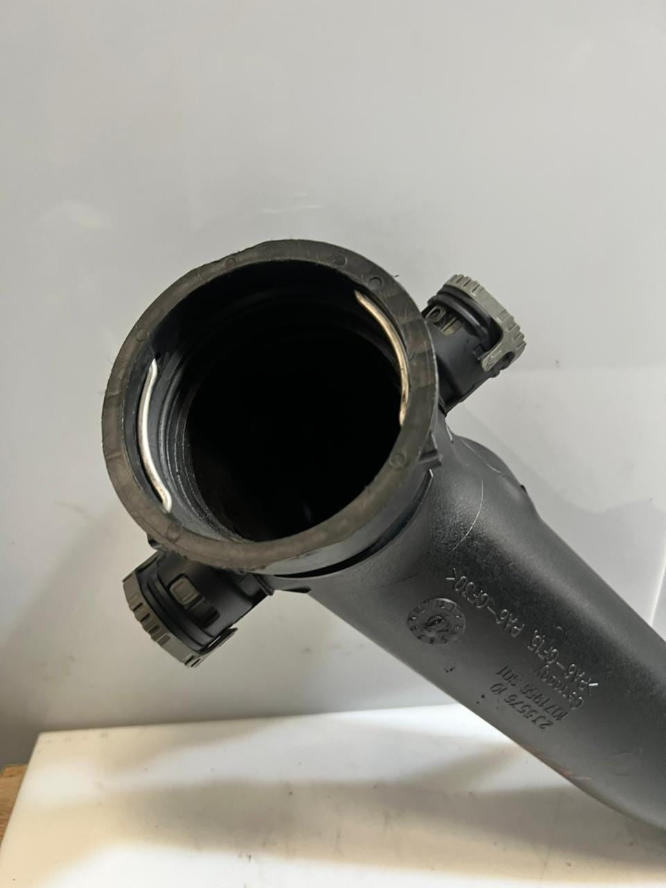 BMW F10 E70 F07 E90 E91 N55 N54 335I Air Intake Tube Front Left 2355761 OEM