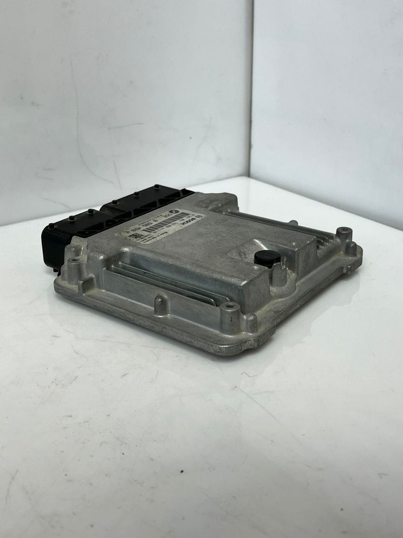 BMW 5 Series F11 Touring BOSCH 0281031782 Engine Control Unit DDE 8585426 OEM