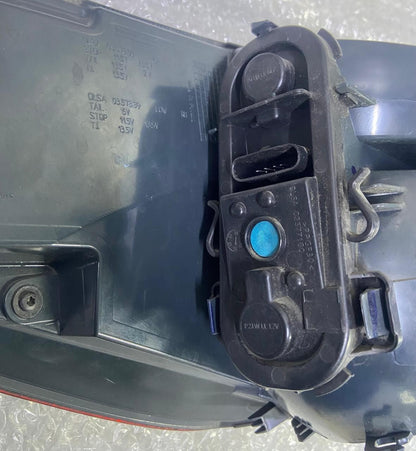 OEM BMW X1 F48 N/S RIGHT SIDE REAR TAIL LIGHT 7350716