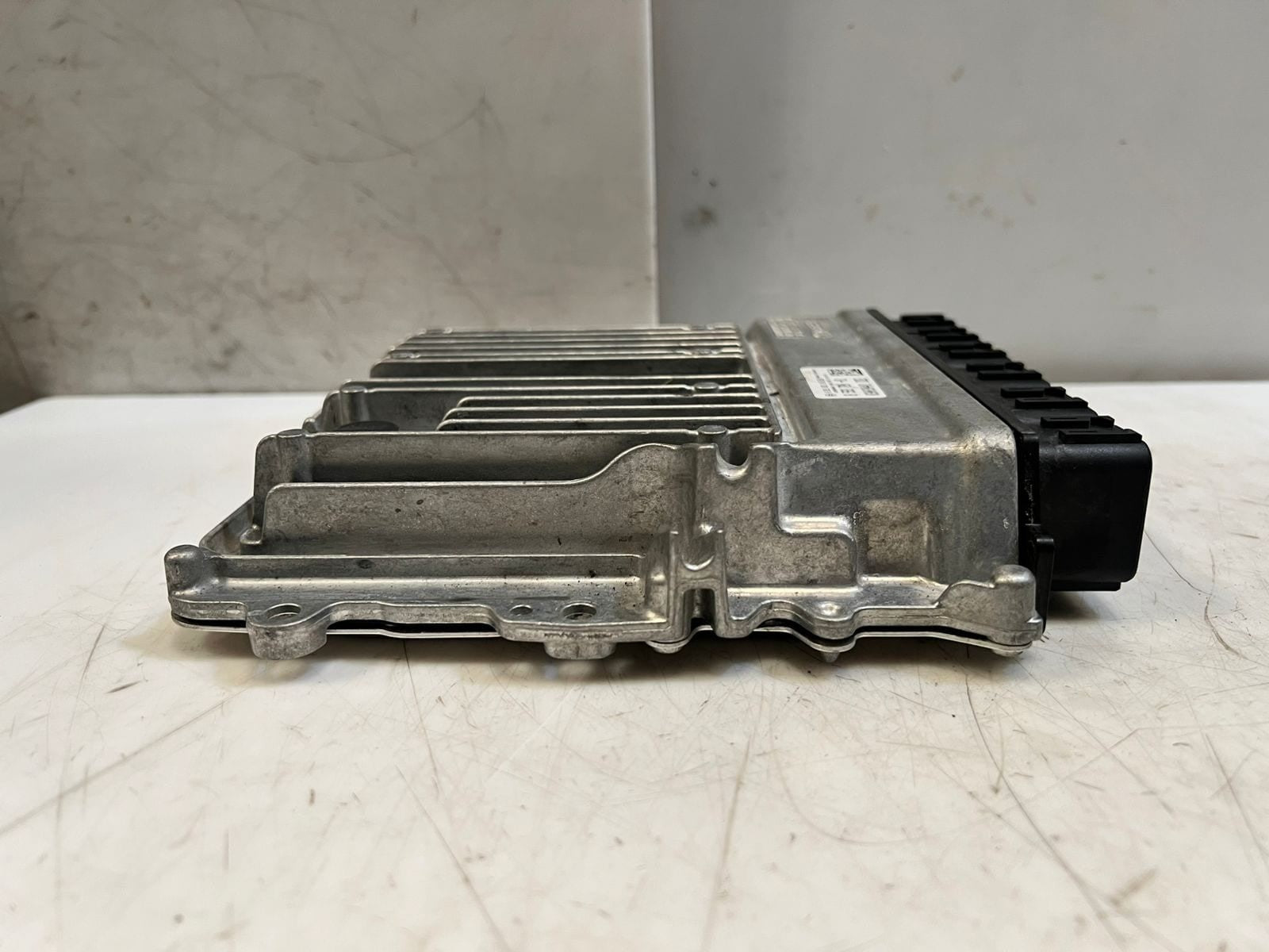 BMW 7 Series G11 G12 730d xDrive Engine Control Unit ECU SET DDE 8593720 OEM