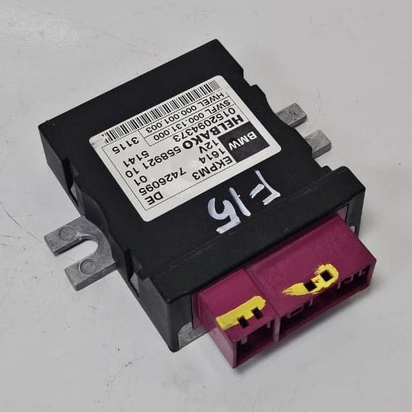 2013-2017 BMW 320i Fuel Pump Control Module 7426095 OEM
