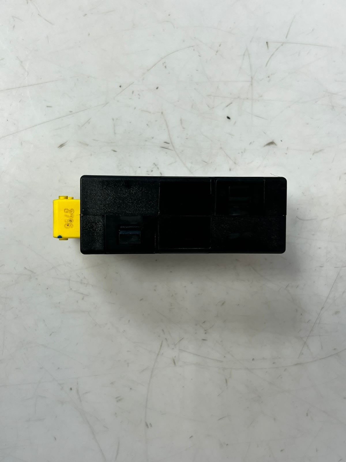 BMW 3 Series E36 and 7 Series E38 Immobilizer Control Unit Module 8362277 OEM