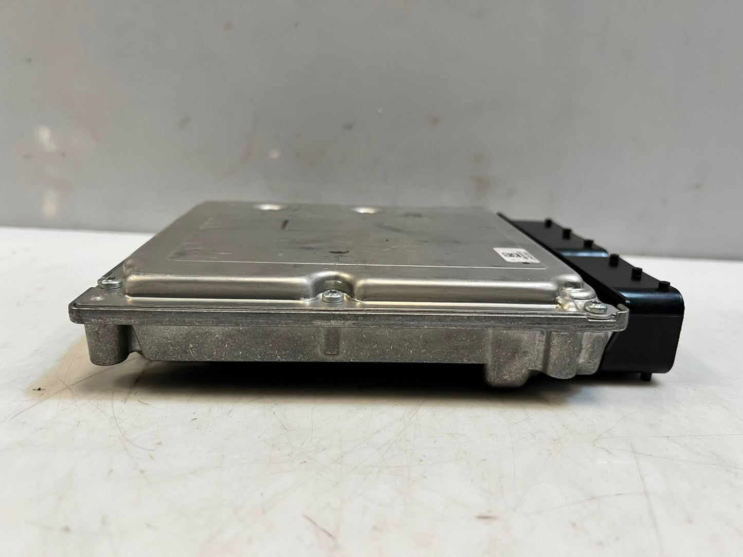 2009 BMW 3 Series E90 E92 E60 N46N Engine Control Unit ECU ONLY 7589705 OEM