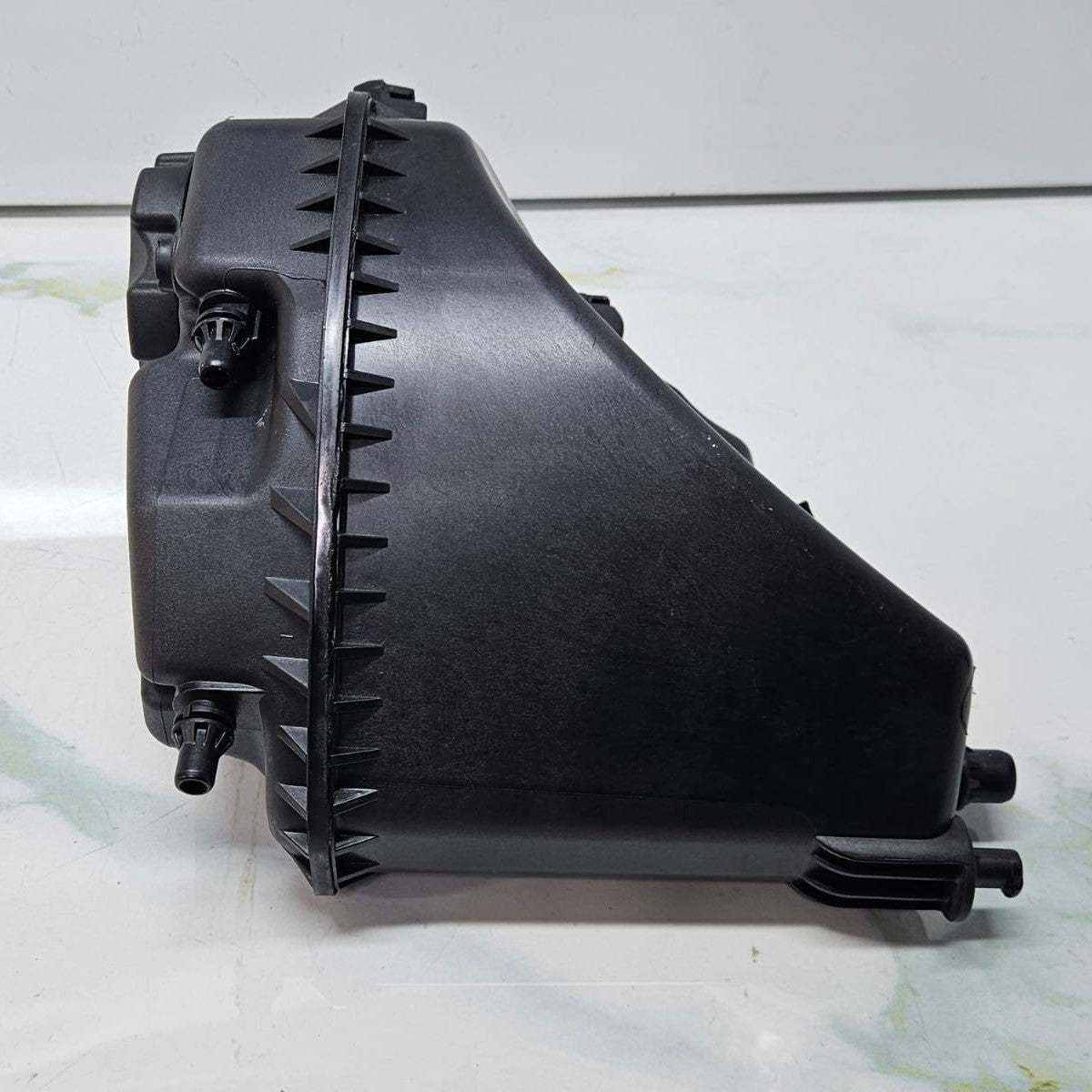 2016-2025 BMW X5 G05 Coolant Expansion Tank 8689765 OEM