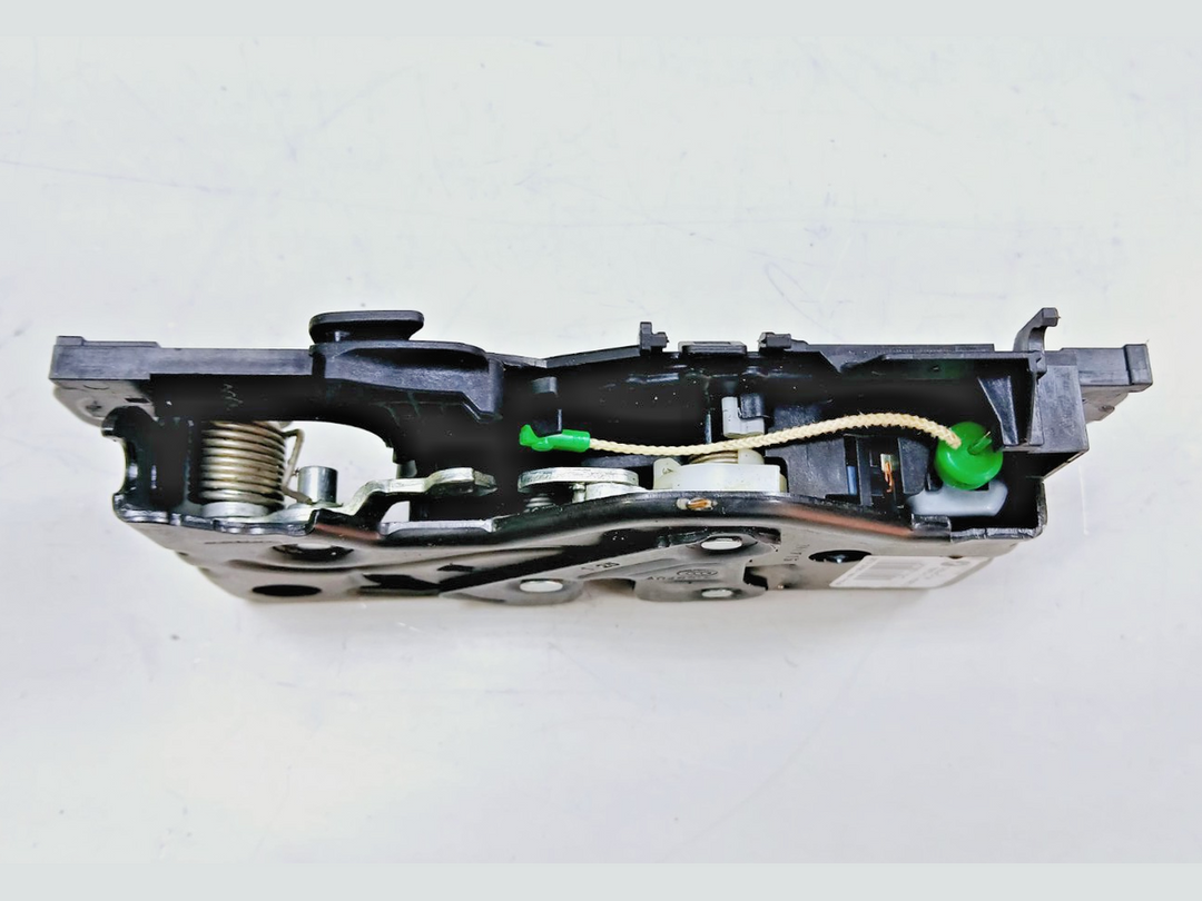BMW 1,3,5,X SERIES F40,G21,G31,F48,G01,F97,G02,G05,G07 TRUNK LID LOCK ACTUATOR