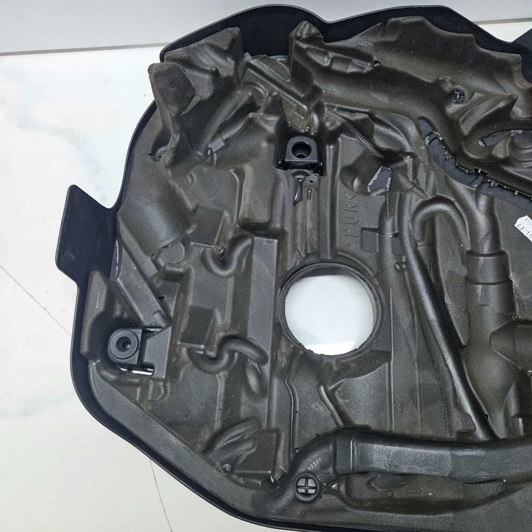 2016-2018 BMW 3 Series F30 330e HYBRID Engine Cover 8604836