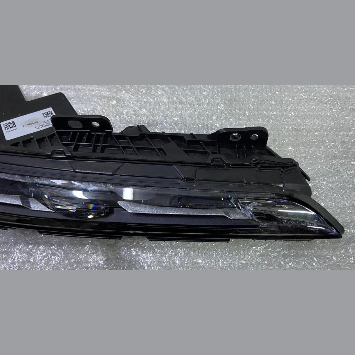 OEM BMW 7 Series G70 Headlight Upper LED Front 9879936 Right Side Used 15-20 km