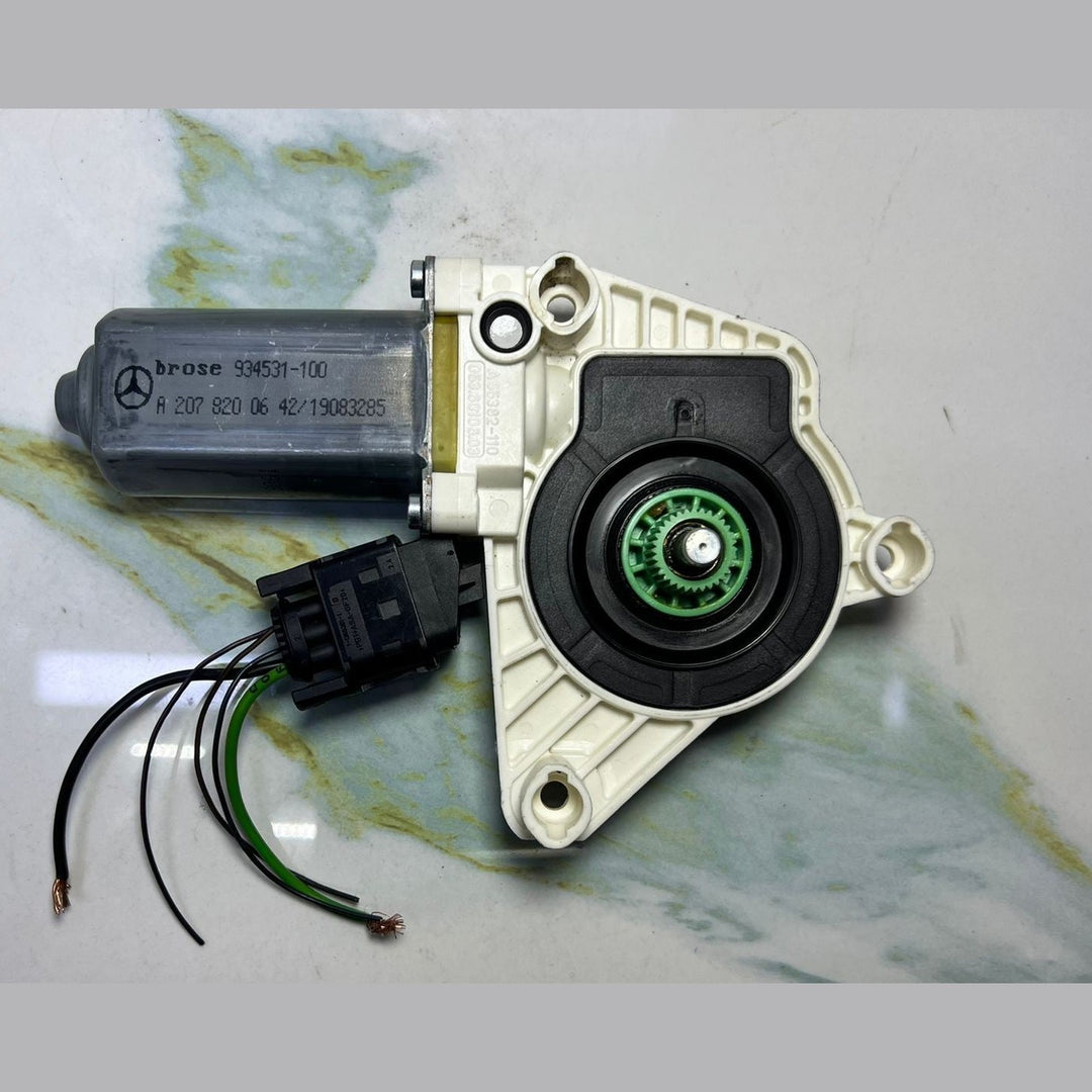 10-14 Mercedes-Benz W207 E-Class  Window Motor Front Right Side A207 8200642 OEM