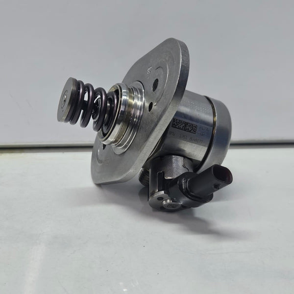 2020 BMW 750i xDrive G14 N63 High Pressure Fuel Pump 8648177 OEM