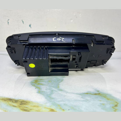 2001-2004 Mercedes C200 Air Conditioning Control Unit A2098300285 W203 C-Class a