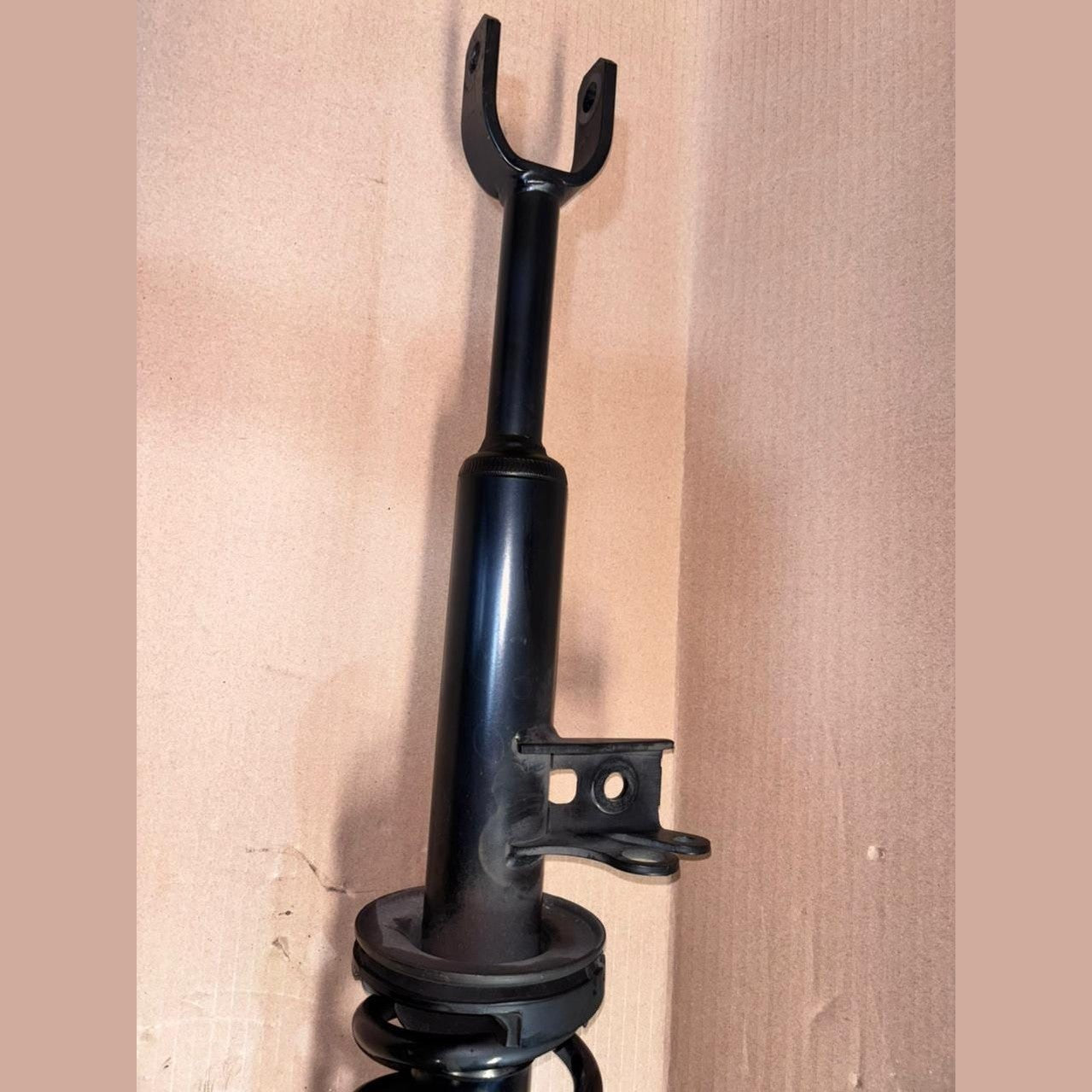 BMW Front Shock Absorber Strut 6784017 5 Series F10 F11 Front Left