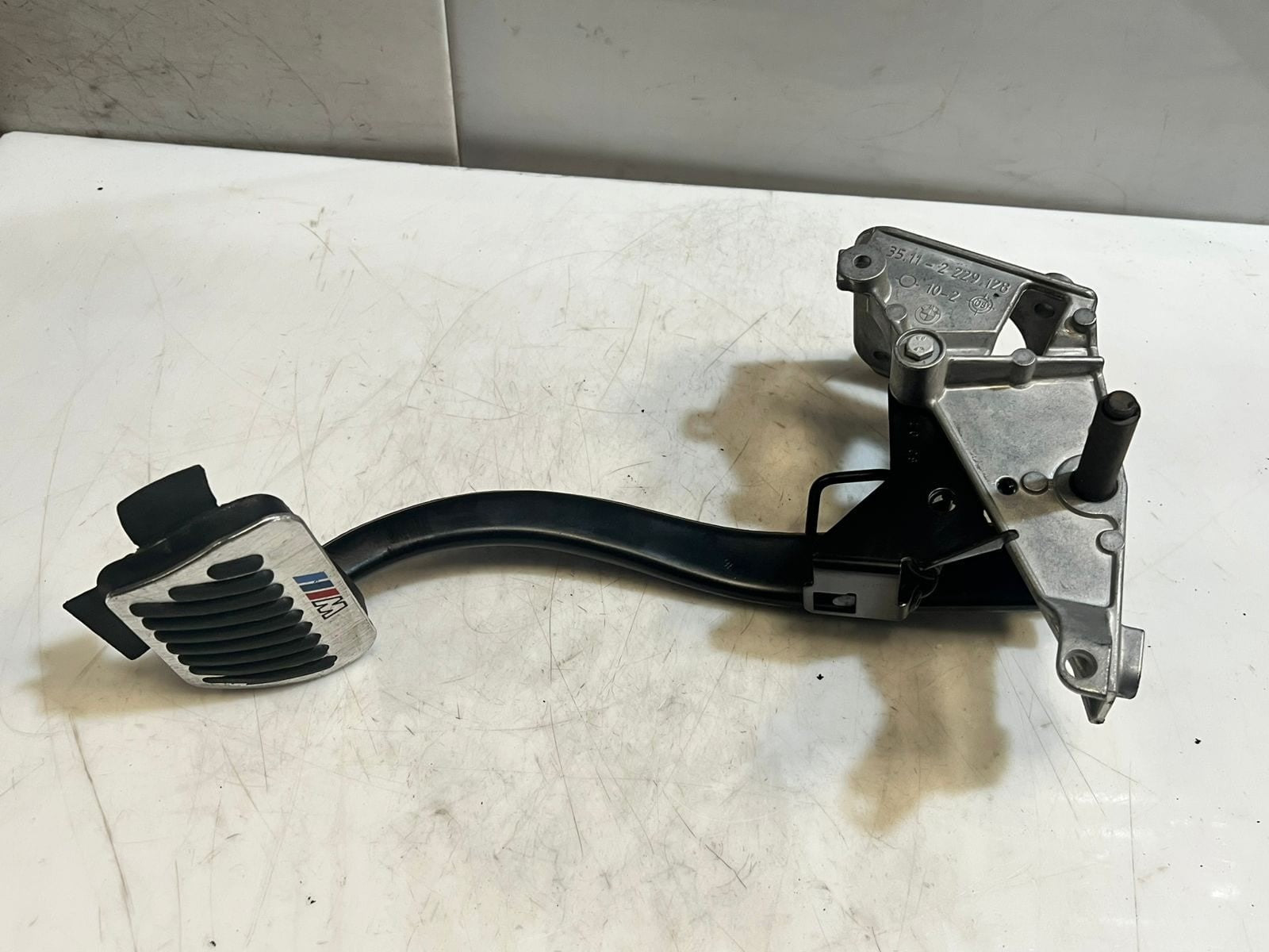 2009-2016 BMW Z4 Series E89 Brake Pedal Assembly 6785885 OEM