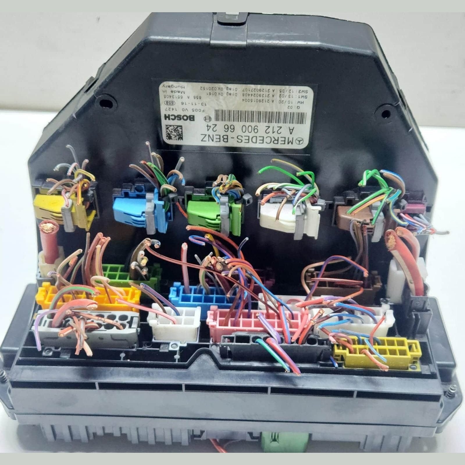 10-16 Mercedes-Benz W212 W204 Front SAM Module Relay Fuse Box A212 9006624 OEM