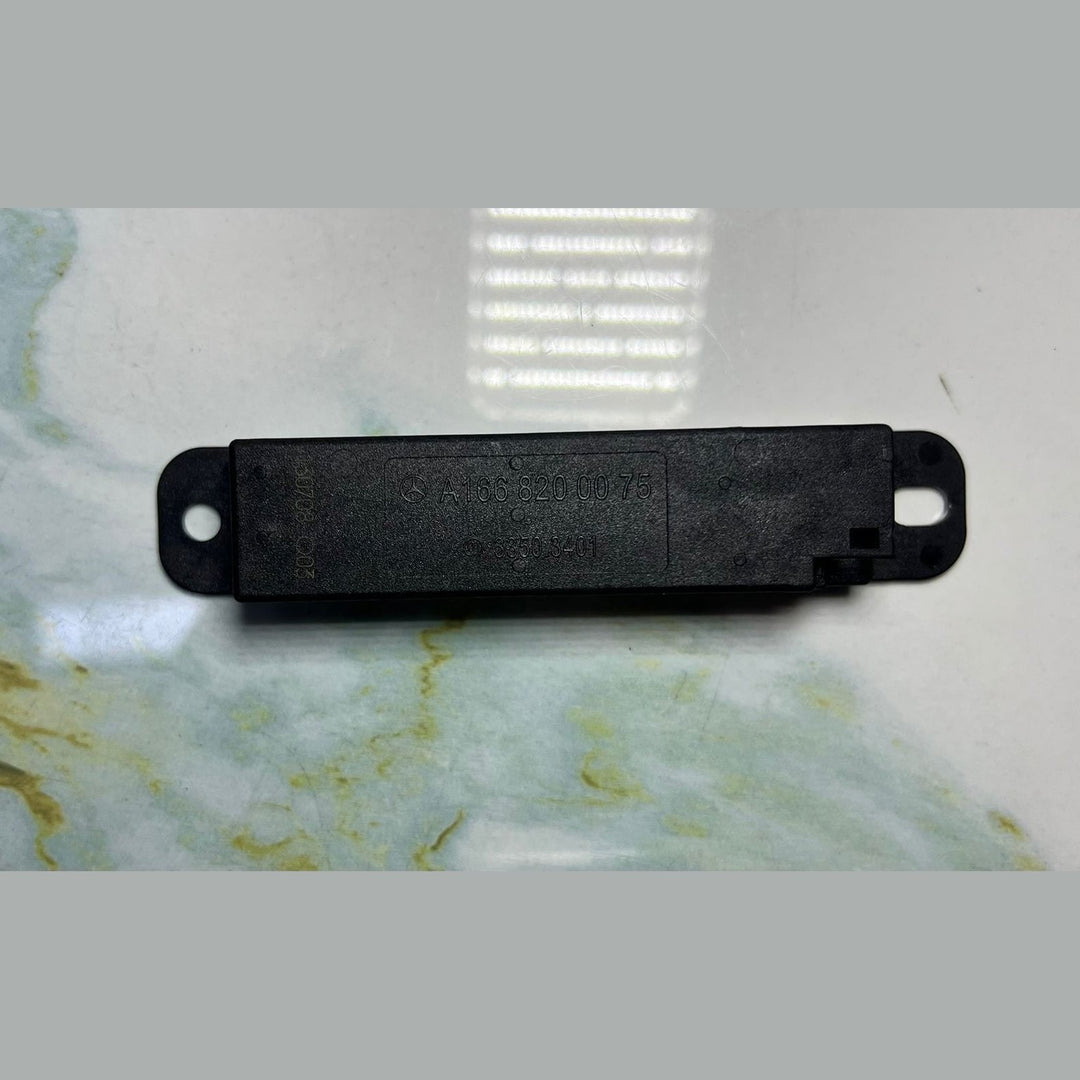 2010-2016 Mercedes-Benz GL450 Keyless Go Entry Antenna Module A1668200075 W166