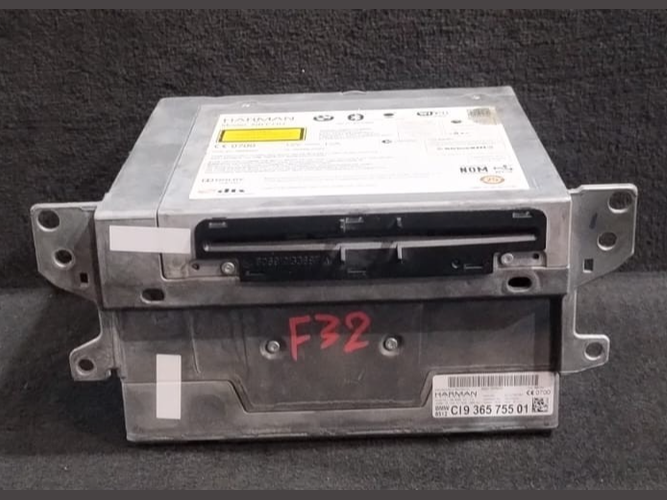 BMW F01 F02 F10  F20 F21 F30  X3  X5 F15 RADIO CD / DVD GPS HEAD UNIT 9365755