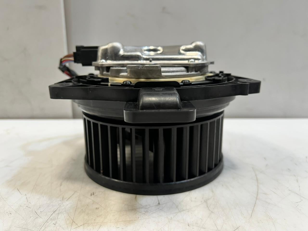 2019 BMW X1 3 Series X4 G20 G21 G02 X3 G01 Heater Blower Motor T38258B OEM