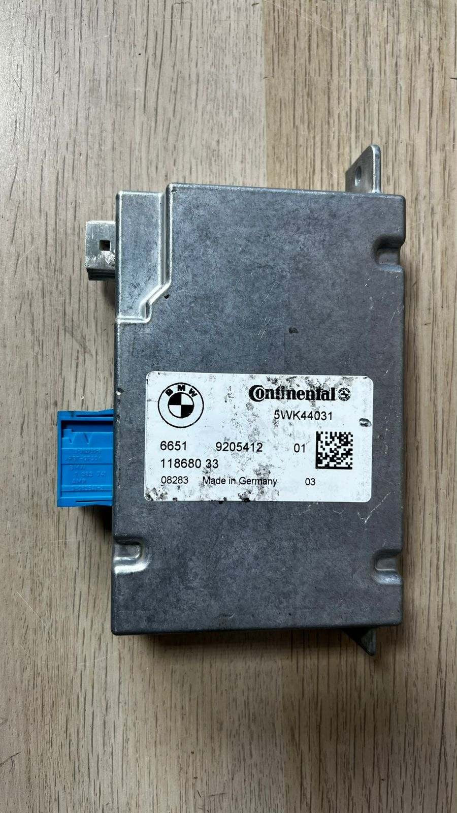 BMW 2009 BMW 750i F01 F02 F03 F04 Camera Control Module 9205412