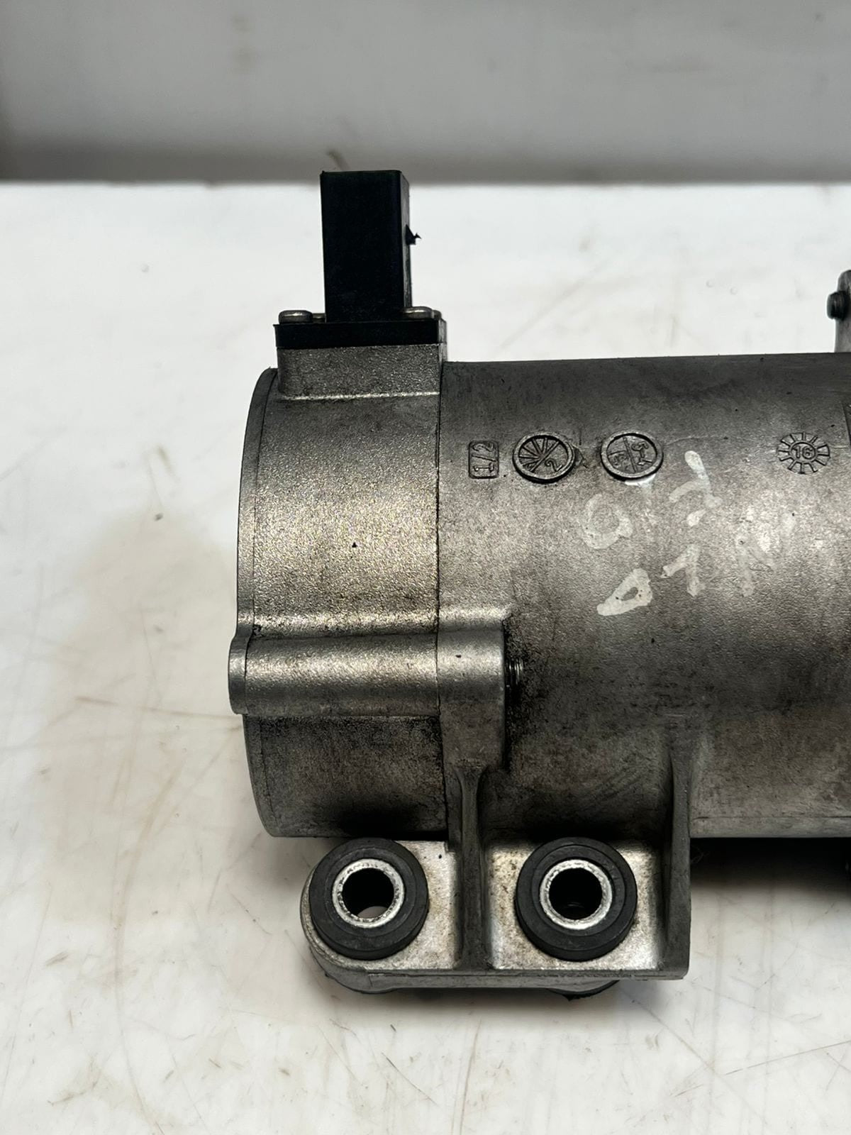 BMW F10 N20 F21 F22 F23 F30 F31 F34 F35 E84 Electric Water Pump 7597715 OEM