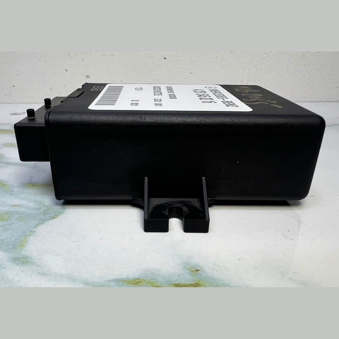 Mercedes Air Suspension Control Module A2515450216 W251 R-Class and E-Class W211
