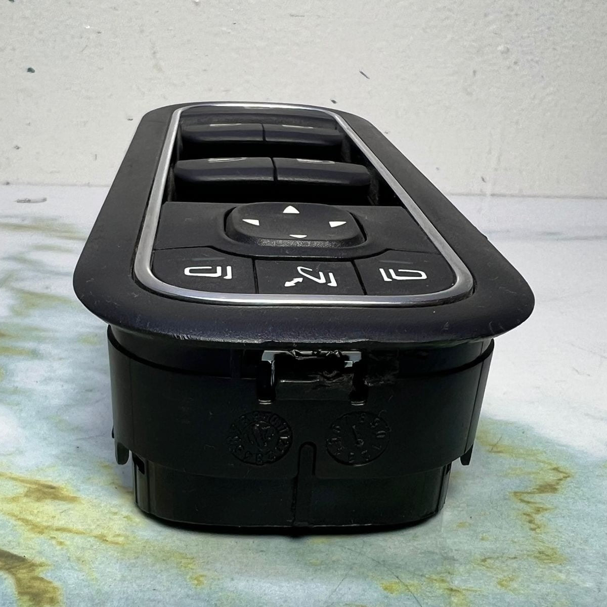 19-21 Mercedes A220 Front Power Window Switch A1679059803 CLA, G-Class, GLB GLA