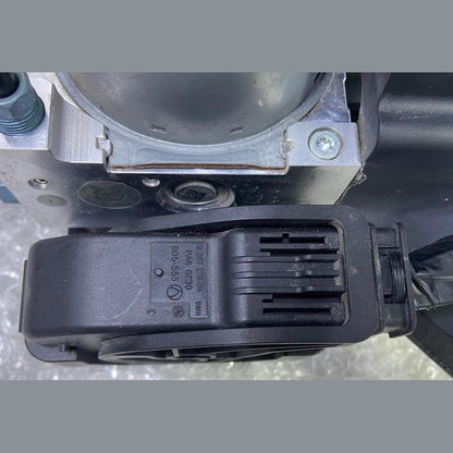 OEM BMW i3 0.6 Hybrid 125Kw ABS Pump Assembley 6883348 6883347