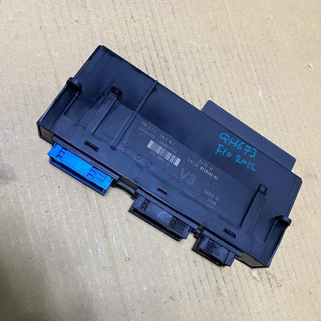 2011-2016 BMW 535i Junction Box Control Module 9228492 5 528i, 535i, and 550i