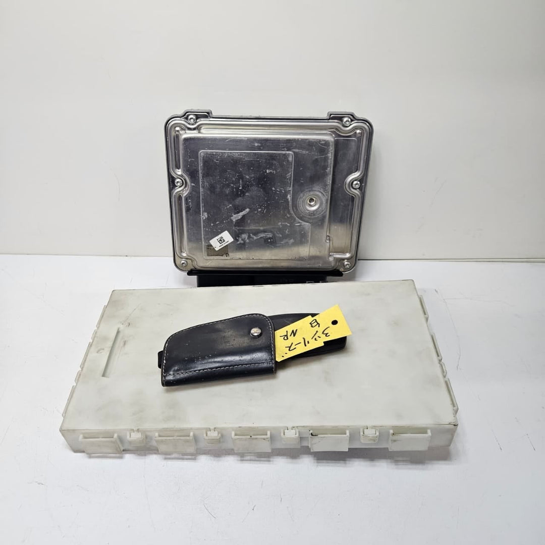2011-2016 BMW 2 3 Series F20 F21 320D Engine Control Unit DDE ECU Set 8589145