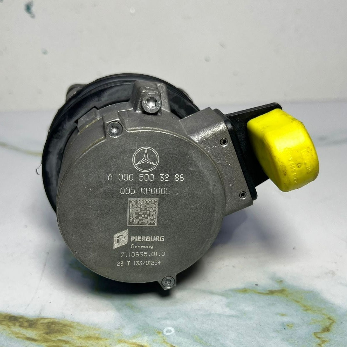 Mercedes-Benz W205 W177 W222 Water Pump Engine Cooling Coolant Pump A000 5003286