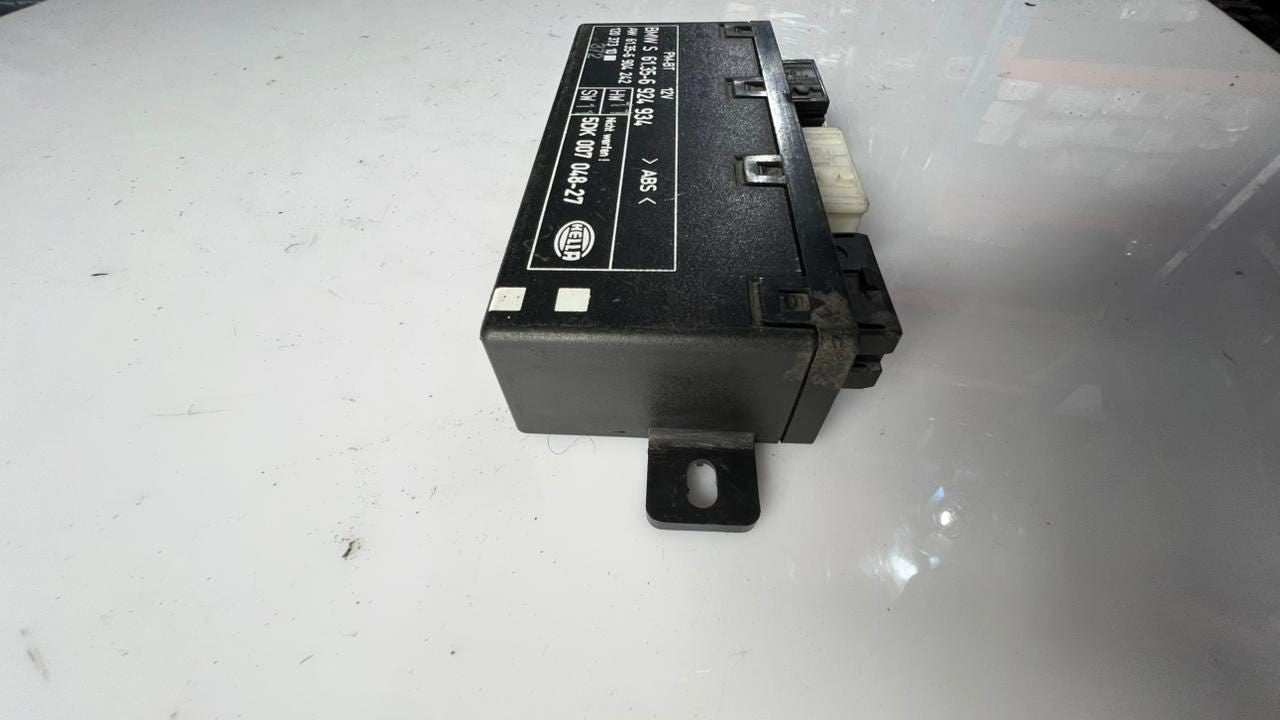 BMW Door Control Module 6924934 5 Series E39 including 530i and M5