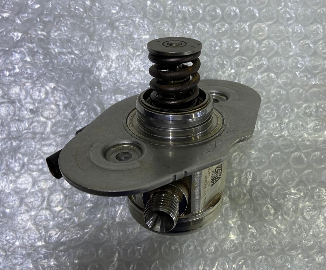 OEM BMW B38 B58 B46 F20 F22 F30 F31 F32 G30 High Pressure Fuel Pump 7642466