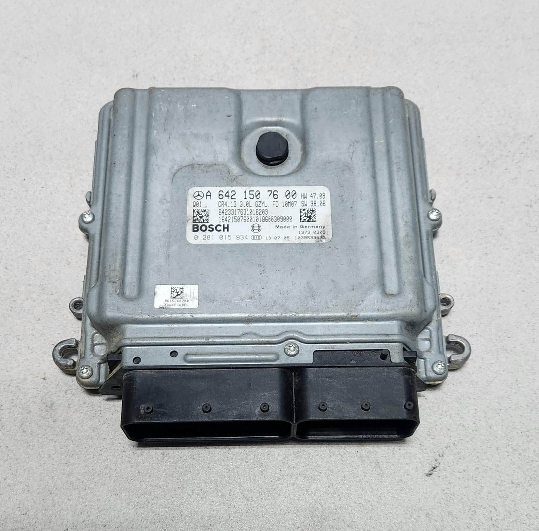 Benz Engine Control Unit A6421507600 320 CDI 350 CDI 3.0L 6 ZYL DIESEL ECU