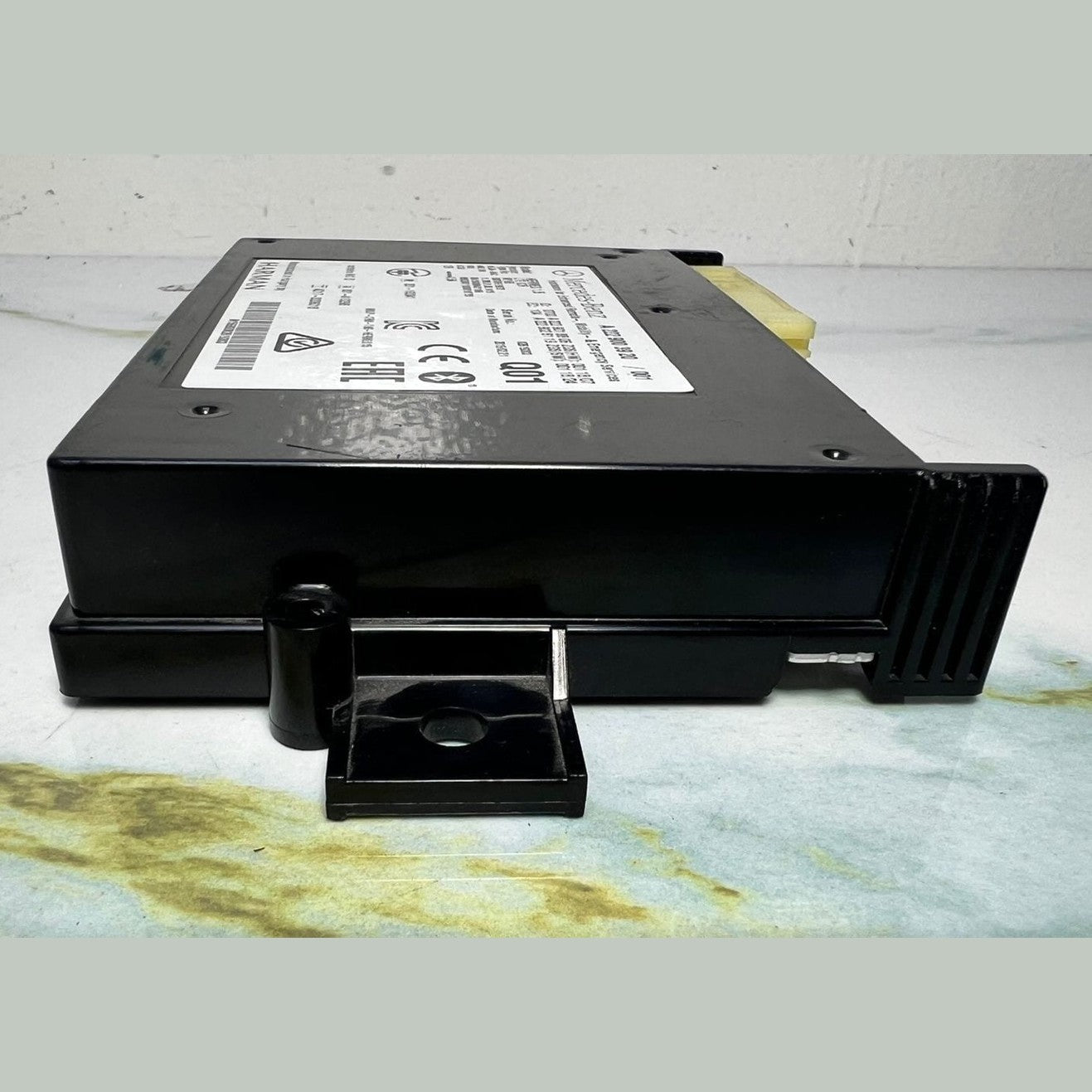 Mercedes Telematics Control Unit A2229003920 W222 and W213