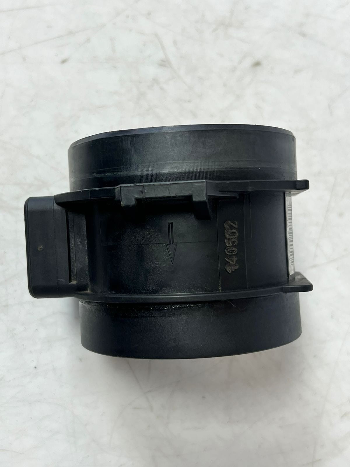 2001-2005 BMW 330i Mass Air Flow Sensor 1438871 OEM