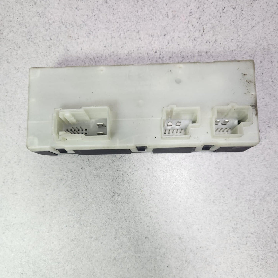 2015 BMW X1 F48 F49 and 3 Series Tailgate Trunk Control Unit Module 7481616